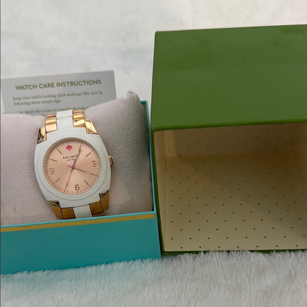 Kate Spade Skyline Rose Gold and White Watch ♠️ NWOT
